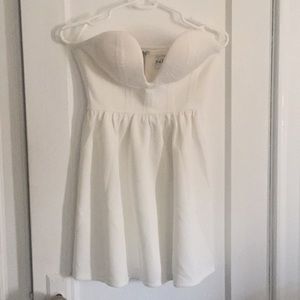 COPY - Sabo Skirt strapless white mini dress sz A…